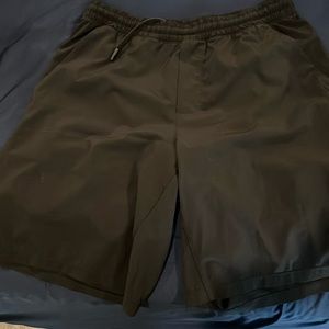 Lululemon pace breakers 9” lined